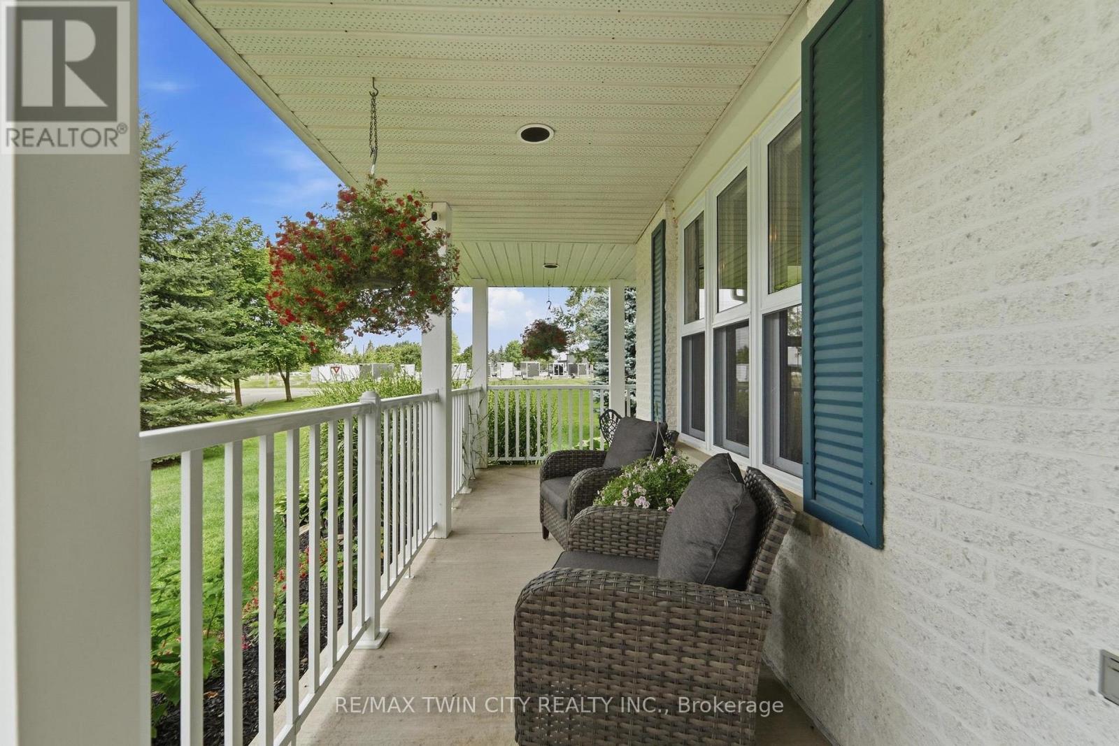 15 Shephard Place, Wilmot, Ontario  N3A 2E4 - Photo 6 - X13689892