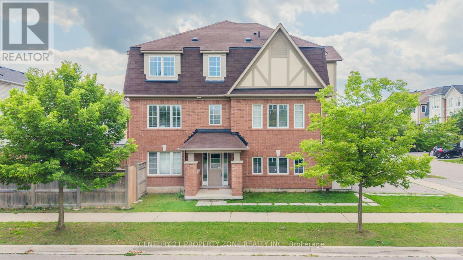 27 MIDHOPE WAY, Brampton, Ontario