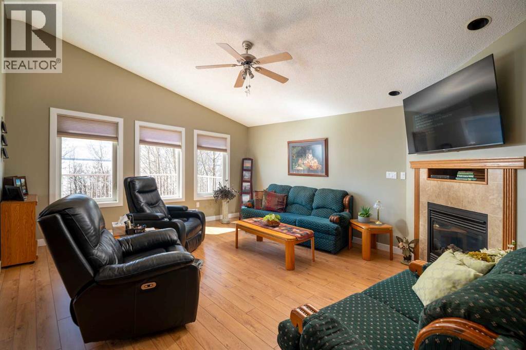 2987 Calling Lake Drive, Calling Lake, Alberta  T9S 0A8 - Photo 8 - A2308943