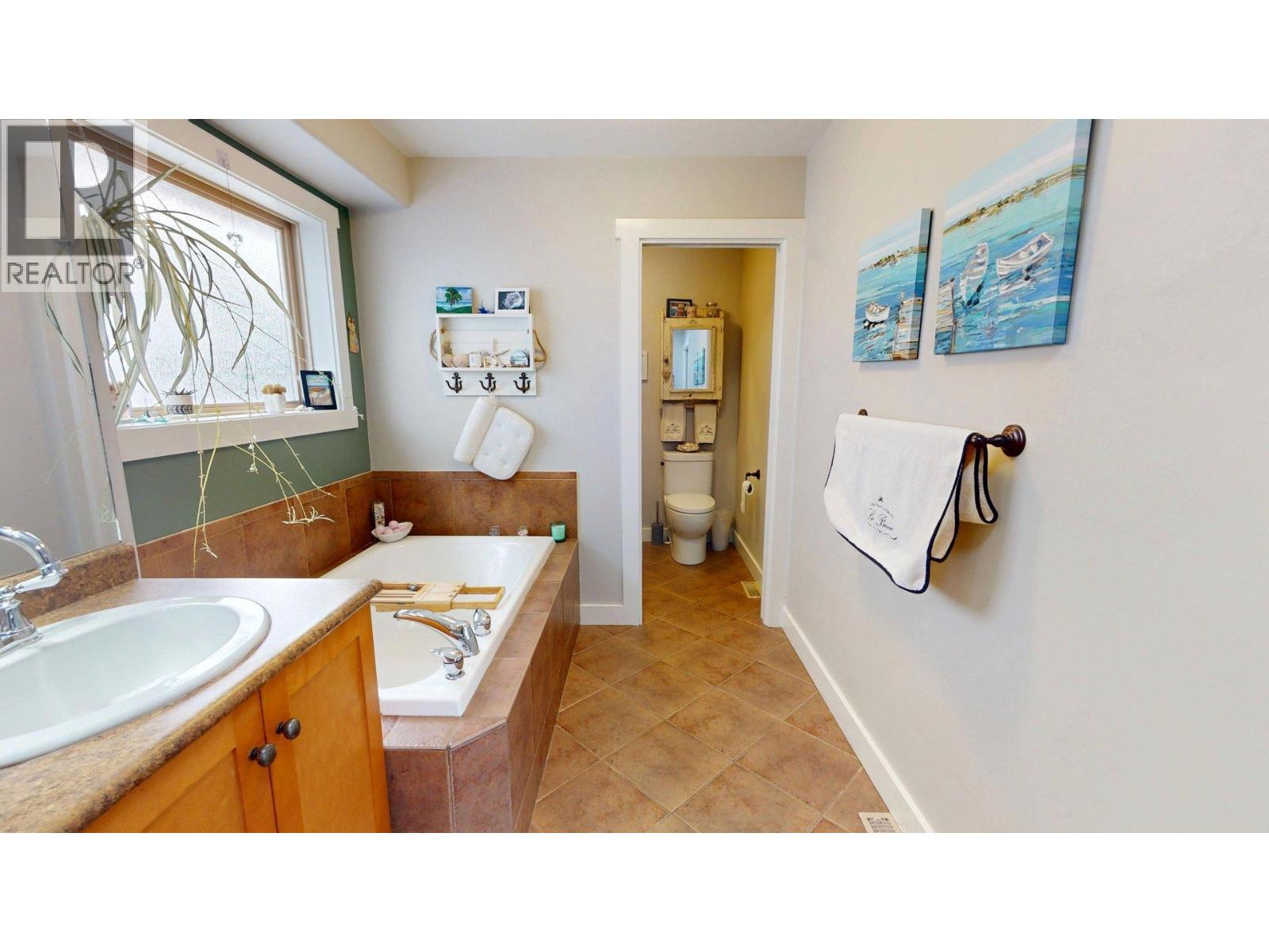 4927 Haskins Court, Kelowna, British Columbia  V1W 5B5 - Photo 15 - 10397061