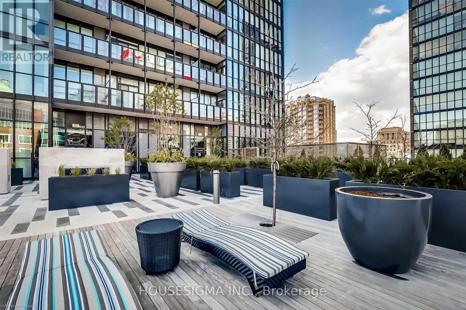 305 - 101 Charles Street E, Toronto, Ontario  M4Y 0A9 - Photo 2 - C13641644