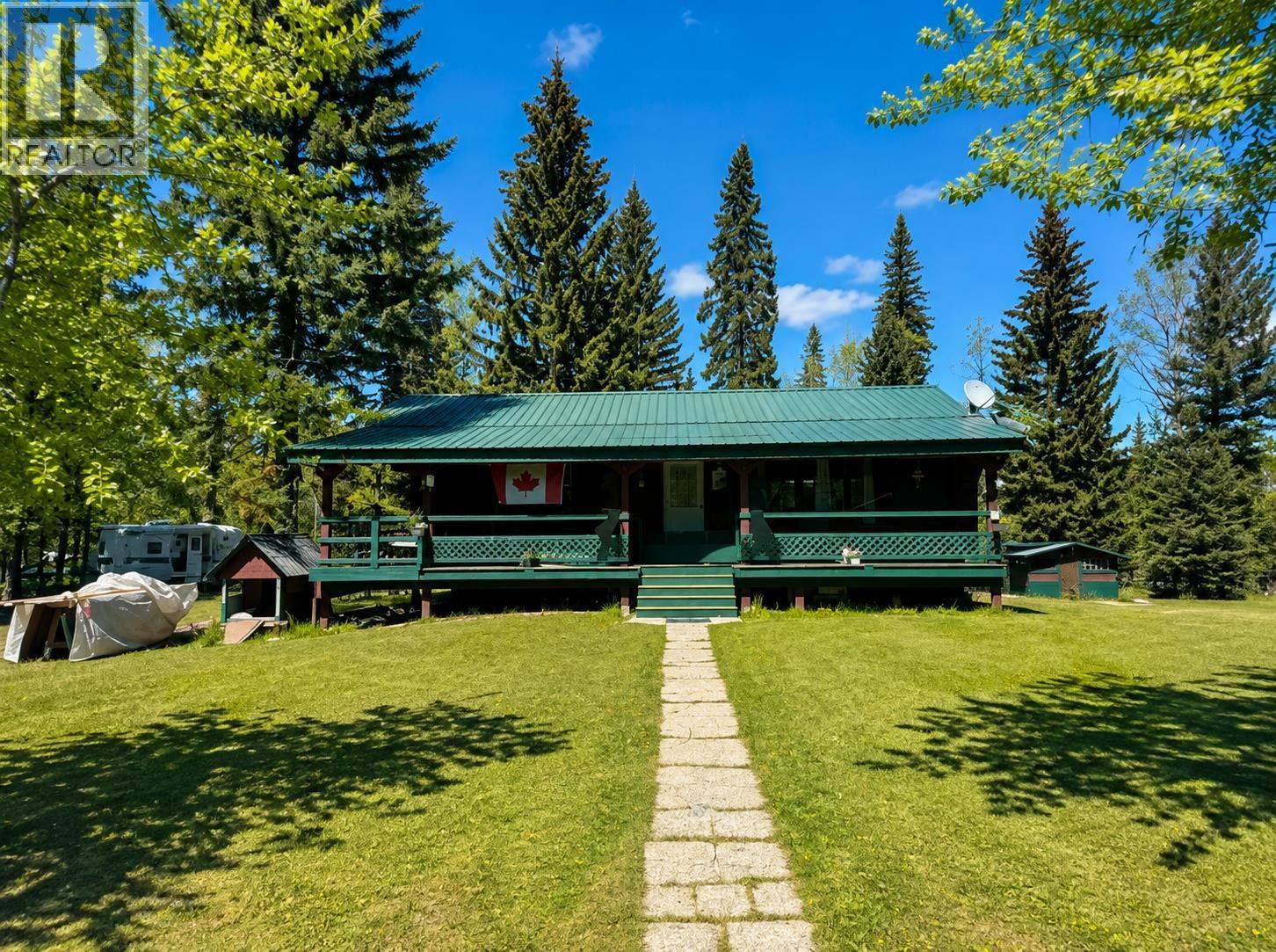 6265 Horse Lake Road, Horse Lake, British Columbia  V0K 2E3 - Photo 1 - R3111125