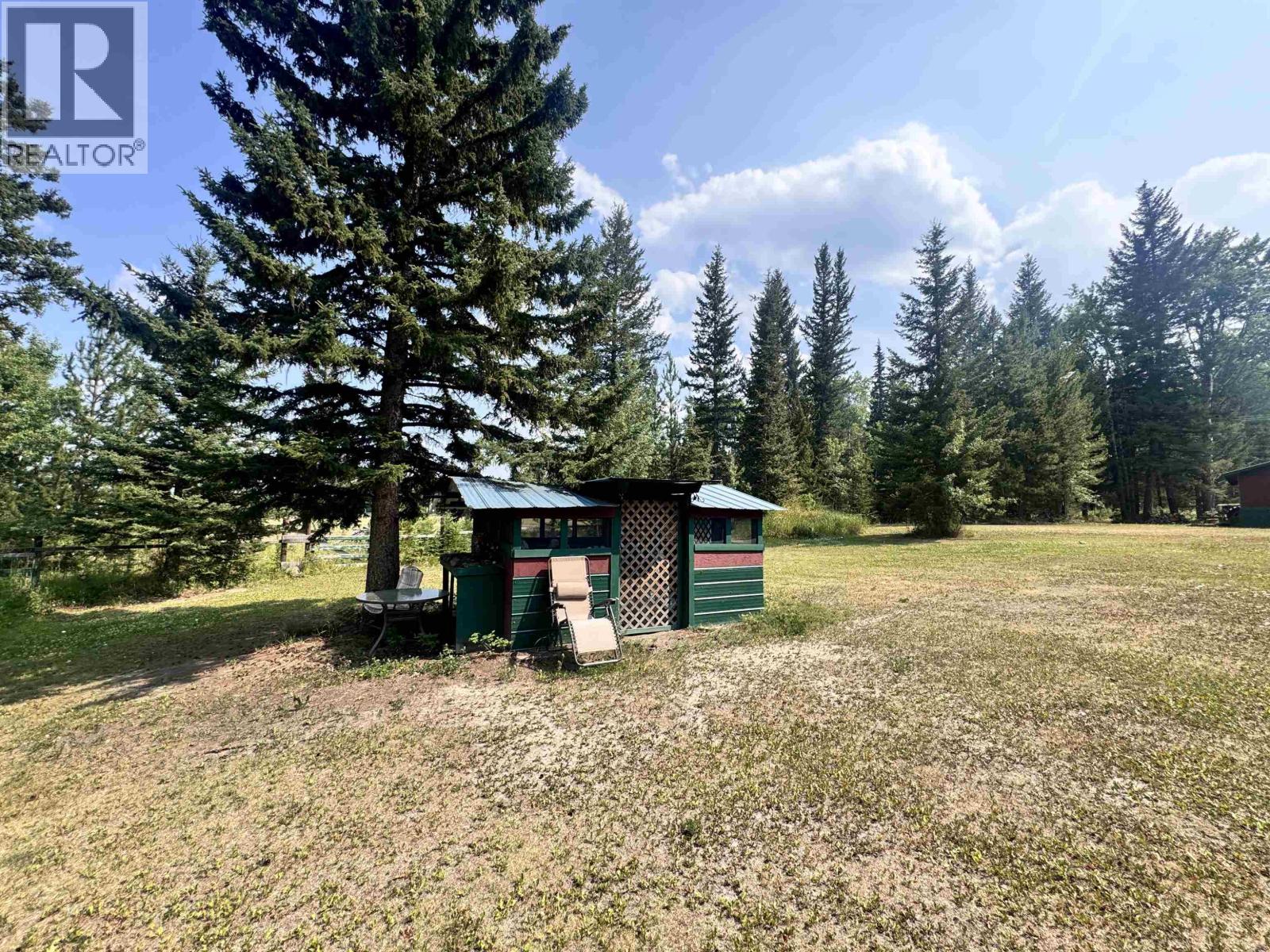 6265 Horse Lake Road, Horse Lake, British Columbia  V0K 2E3 - Photo 39 - R3111125