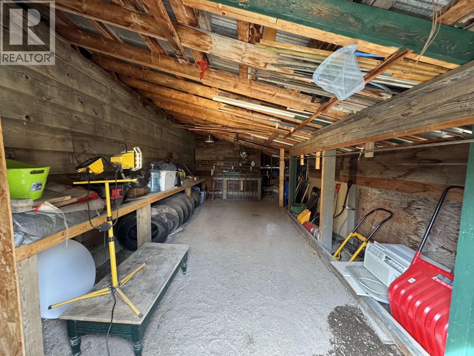 6265 Horse Lake Road, Horse Lake, British Columbia  V0K 2E3 - Photo 32 - R3111125