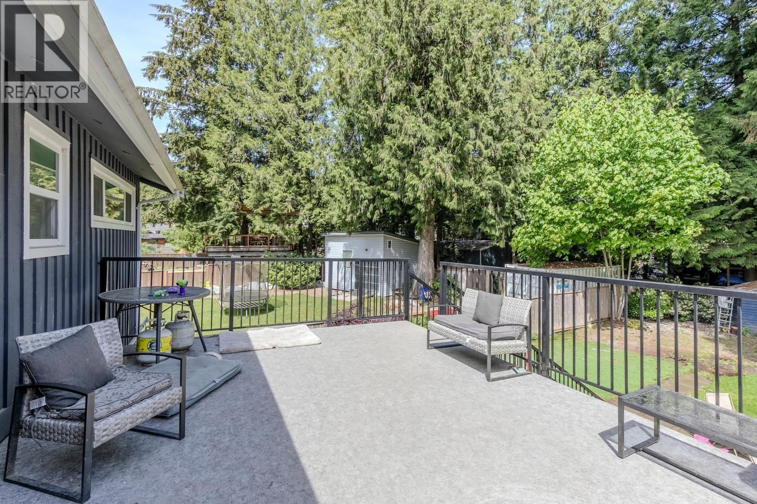 41756 Government Road, Squamish, British Columbia  V8B 0G3 - Photo 2 - R3123155