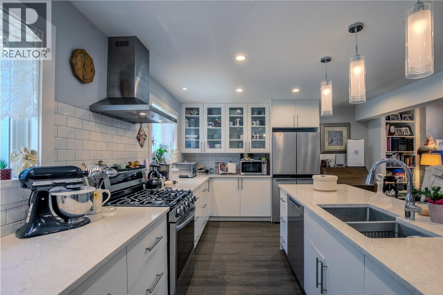 41756 Government Road, Squamish, British Columbia  V8B 0G3 - Photo 14 - R3123155