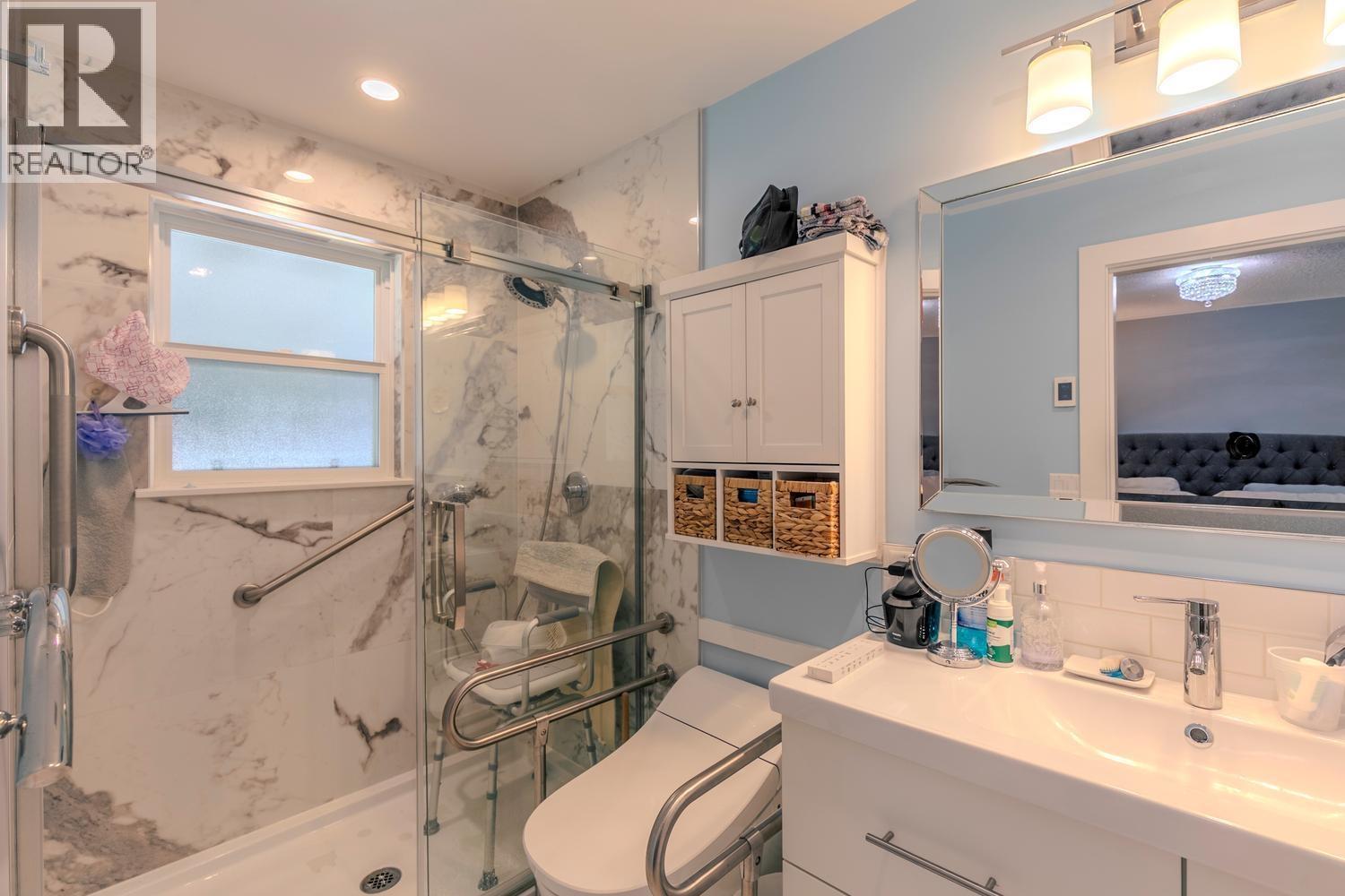 41756 Government Road, Squamish, British Columbia  V8B 0G3 - Photo 22 - R3123155