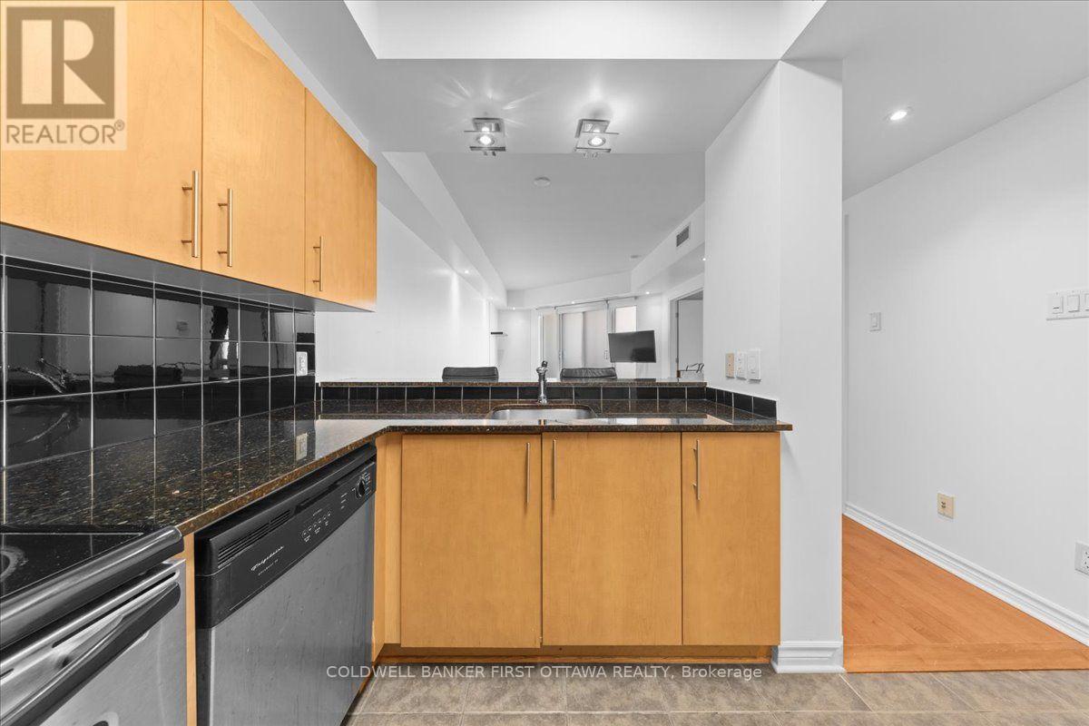 711 - 200 Rideau Street, Ottawa, Ontario  K1N 5Y1 - Photo 24 - X13689934