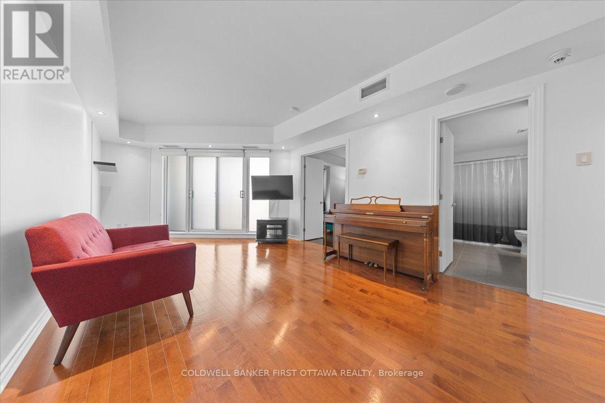 711 - 200 Rideau Street, Ottawa, Ontario  K1N 5Y1 - Photo 26 - X13689934