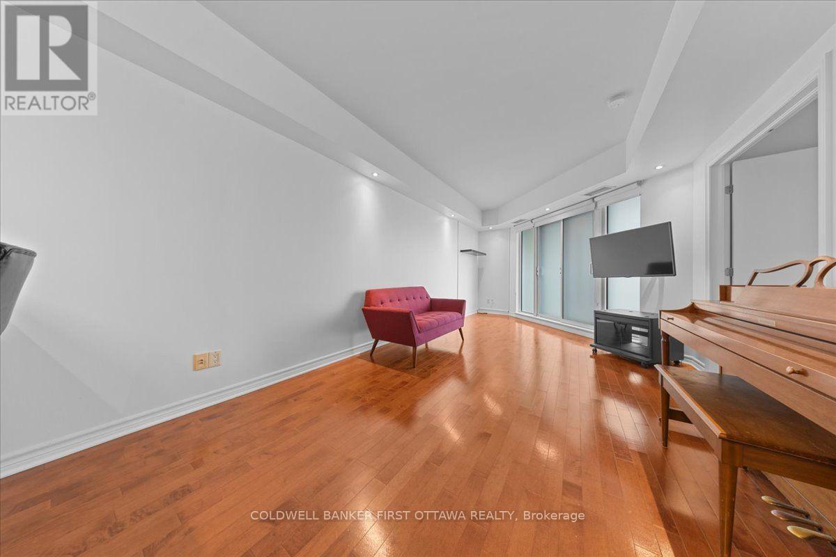 711 - 200 Rideau Street, Ottawa, Ontario  K1N 5Y1 - Photo 33 - X13689934