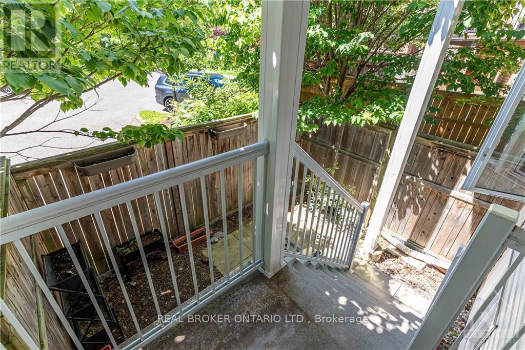 292 London Terrace, Ottawa, Ontario  K1K 2W2 - Photo 12 - X13689936