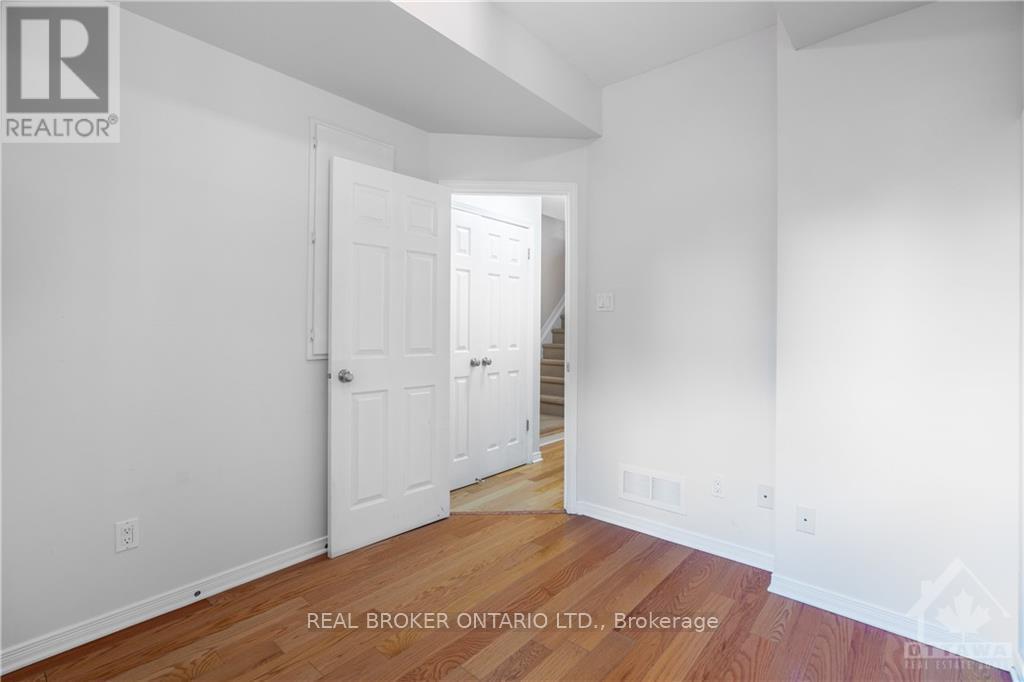 292 London Terrace, Ottawa, Ontario  K1K 2W2 - Photo 22 - X13689936