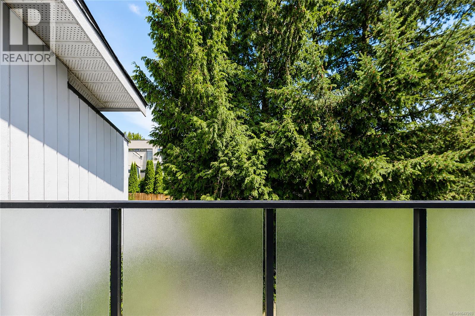 13 3230 Rutledge St, Saanich, British Columbia  V8X 1N7 - Photo 30 - 1047203