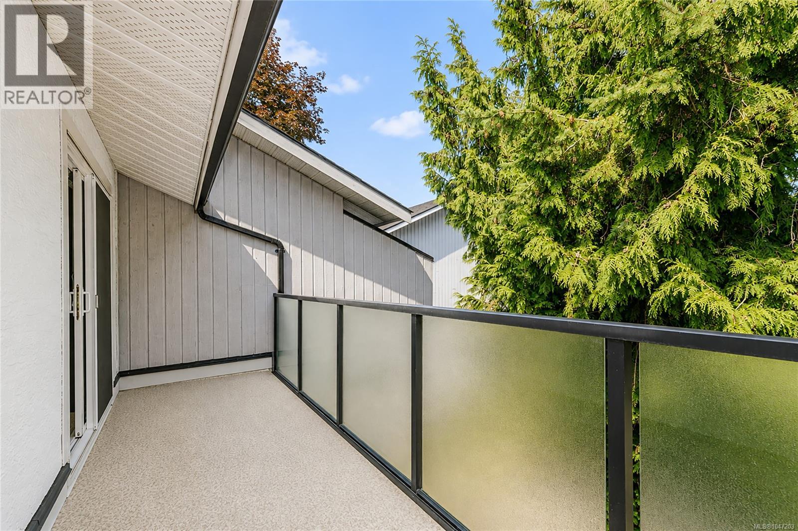 13 3230 Rutledge St, Saanich, British Columbia  V8X 1N7 - Photo 32 - 1047203