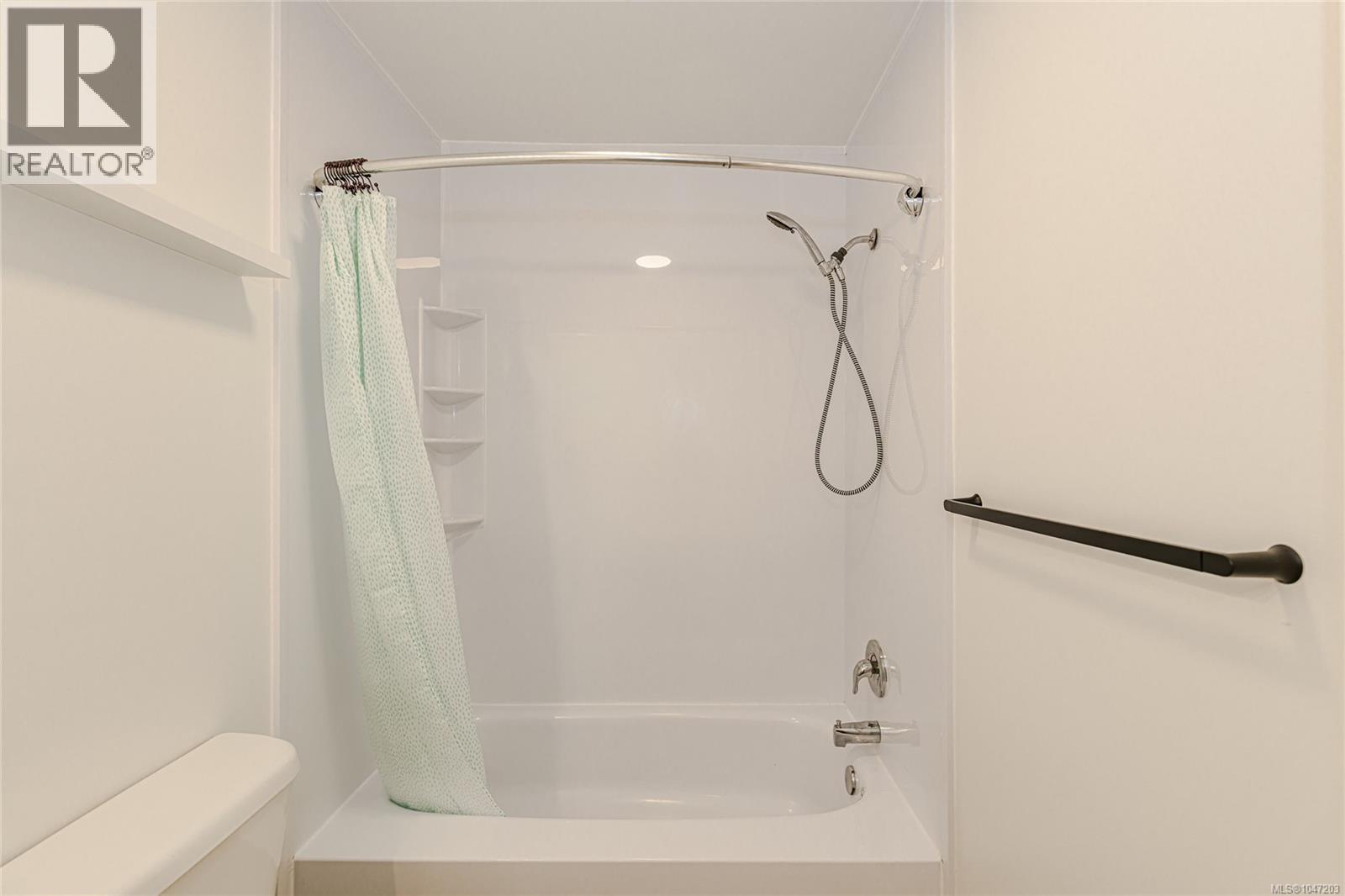 13 3230 Rutledge St, Saanich, British Columbia  V8X 1N7 - Photo 23 - 1047203