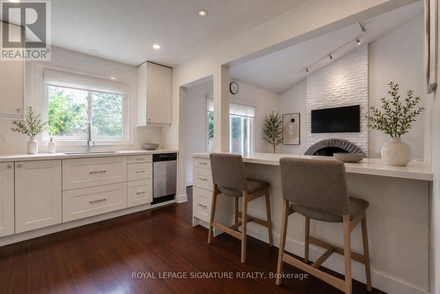 23 West Borough Street, Markham (Aileen-Willowbrook), Ontario  L3T 4V6 - Photo 4 - N13689932