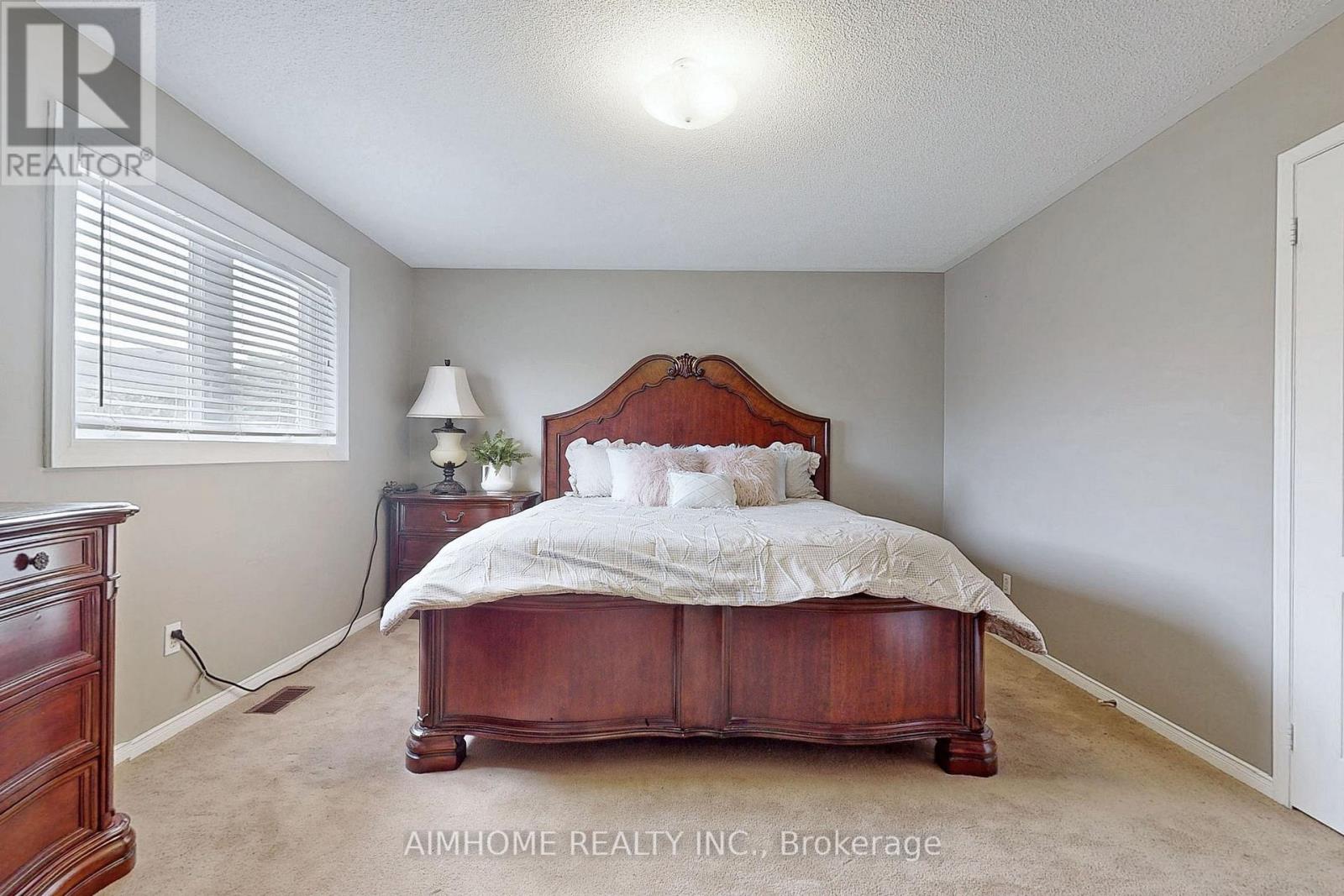 399 Flanagan Court, Newmarket, Ontario  L3X 2G1 - Photo 23 - N13689940