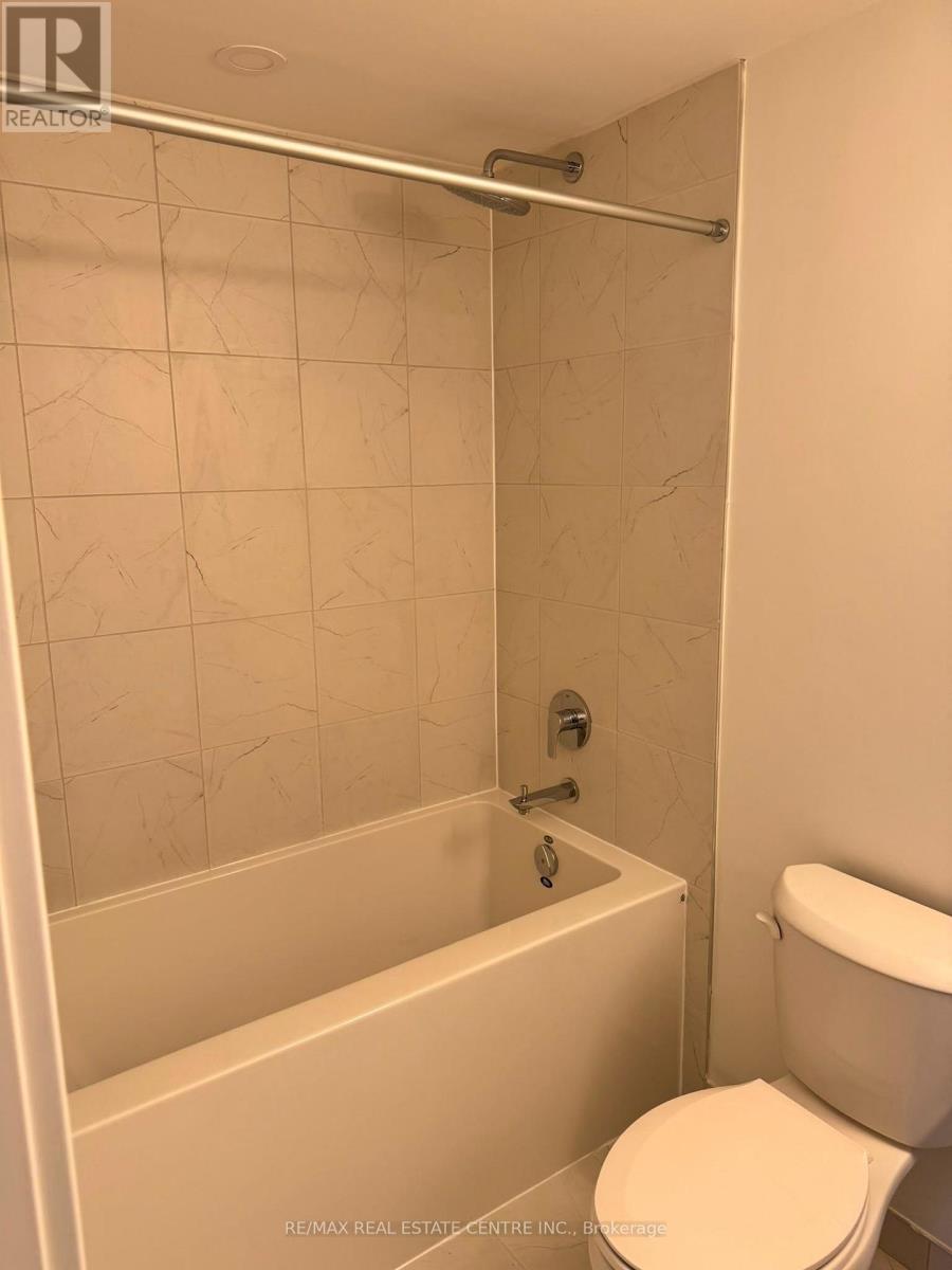 612 - 1005 Dundas Street E Street, Oakville, Ontario L6H 8C7 - Photo 13 - W13689926