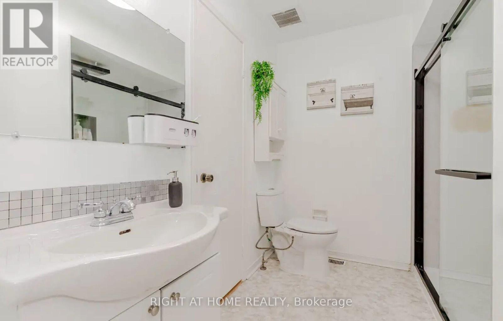 1444 Prince John Circle, Oakville, Ontario  L6J 6W8 - Photo 24 - W13689942