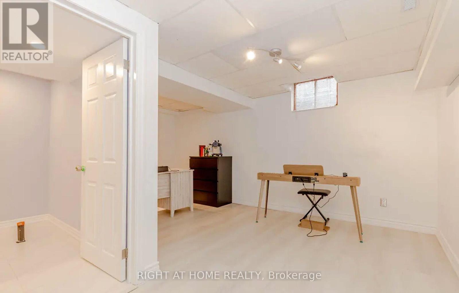 1444 Prince John Circle, Oakville, Ontario  L6J 6W8 - Photo 30 - W13689942