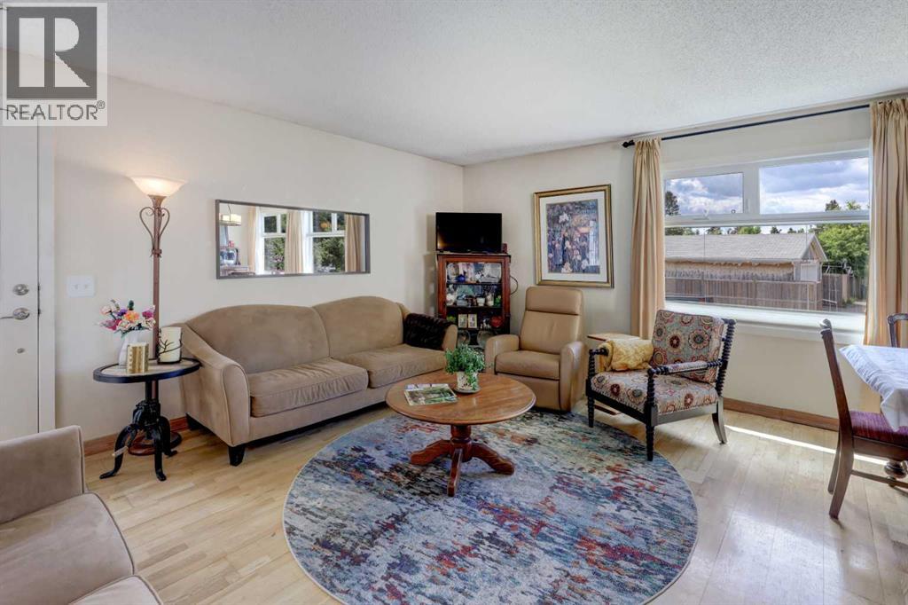 148 Rundlecairn Rise NE, Calgary, Alberta  T1Y 2Y3 - Photo 4 - A2322193