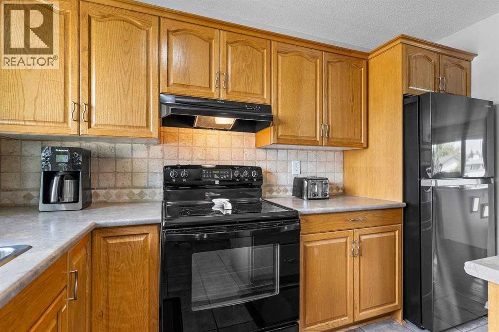 5019 Marshall Road NE, Calgary, Alberta  T2A 2Y7 - Photo 10 - A2336835
