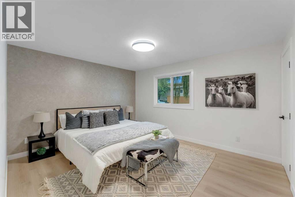 104 Oakmoor Place SW, Calgary, Alberta  T2V 4A3 - Photo 18 - A2337592