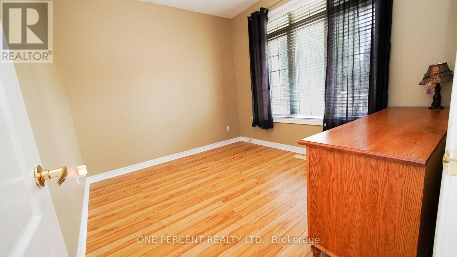 537 Fiddle Park Lane, Shelburne, Ontario  L9W 3B9 - Photo 5 - X13689918