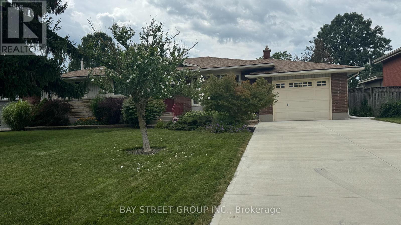 20 WINDERMERE ROAD, St. Catharines, Ontario