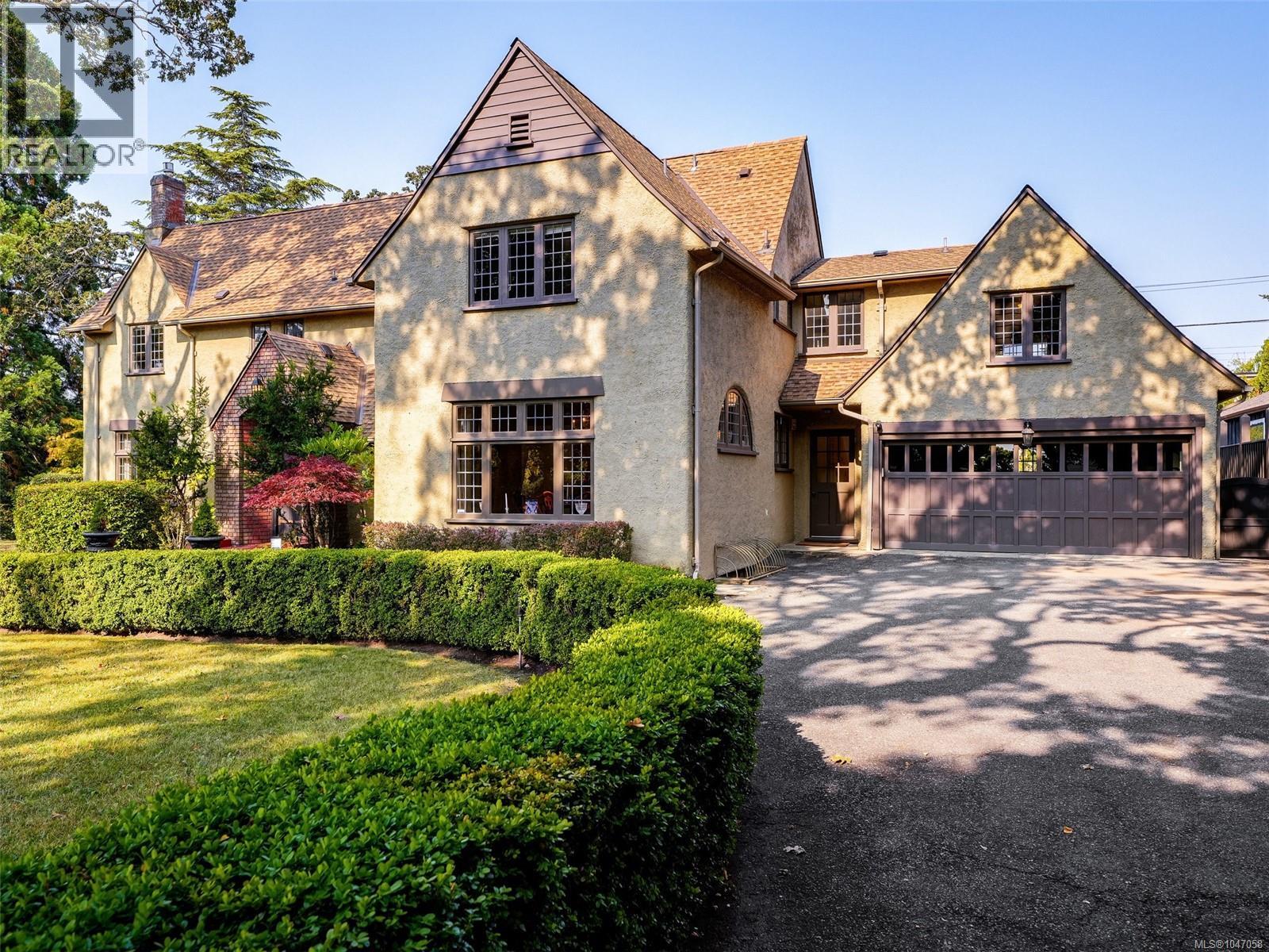 3000 Uplands Rd, Oak Bay, British Columbia