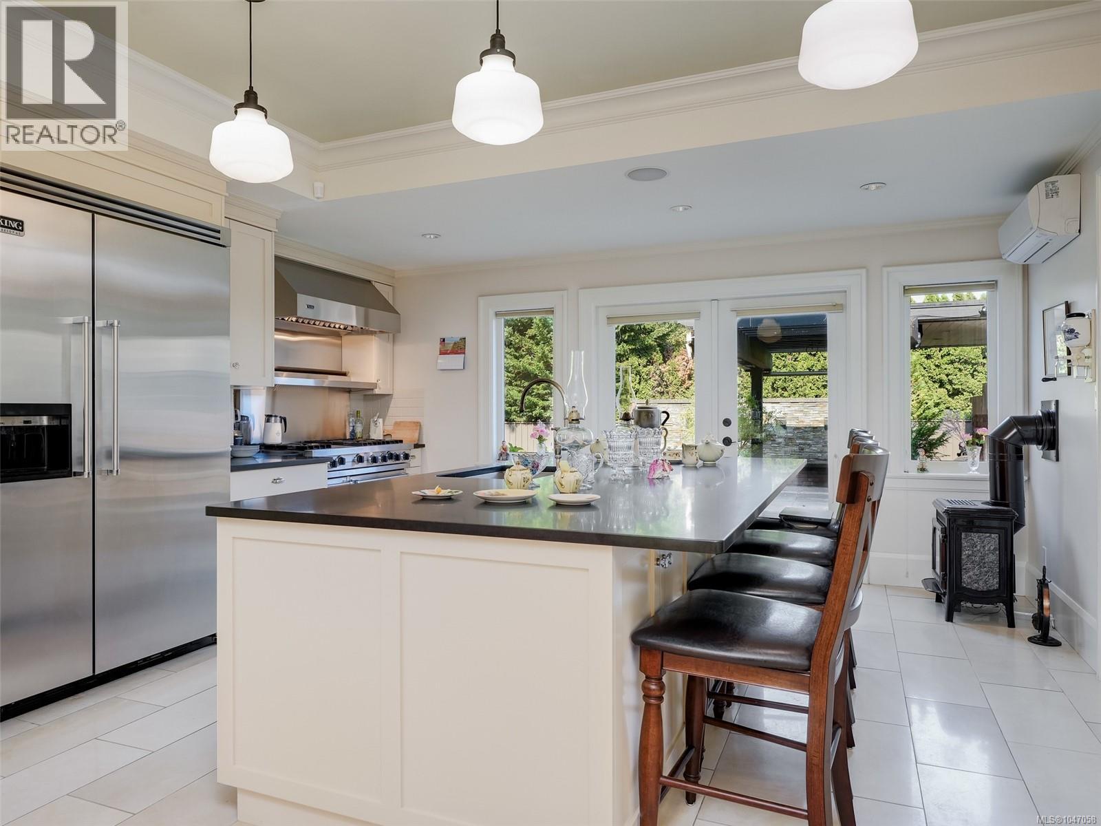 3000 Uplands Rd, Oak Bay, British Columbia  V8R 6B1 - Photo 6 - 1047058