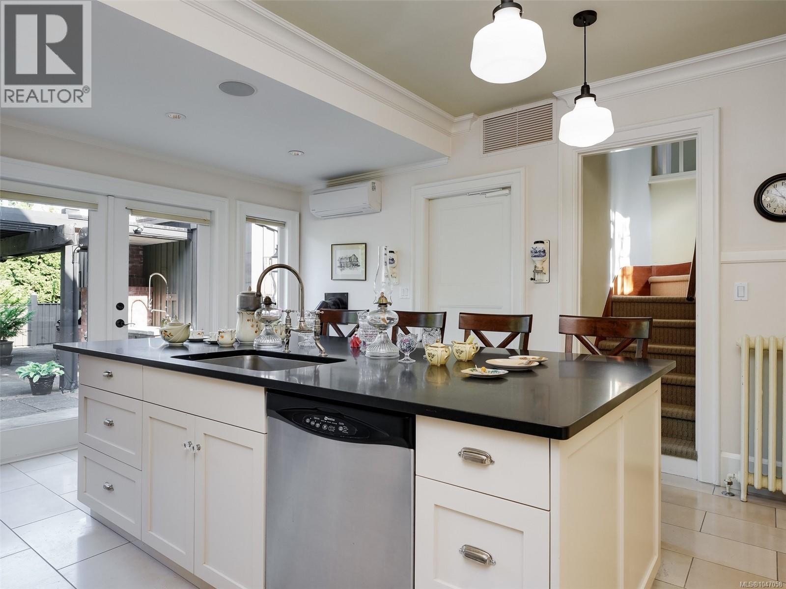 3000 Uplands Rd, Oak Bay, British Columbia  V8R 6B1 - Photo 8 - 1047058