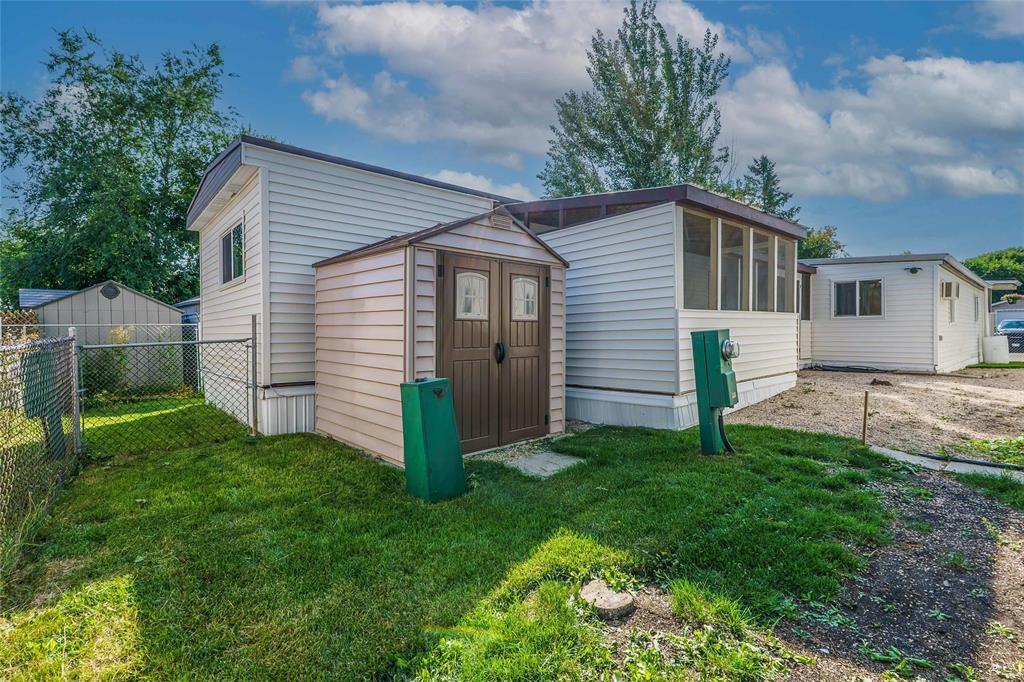 92 Springwood Drive, Winnipeg, Manitoba  R2N 1C1 - Photo 27 - 202620549
