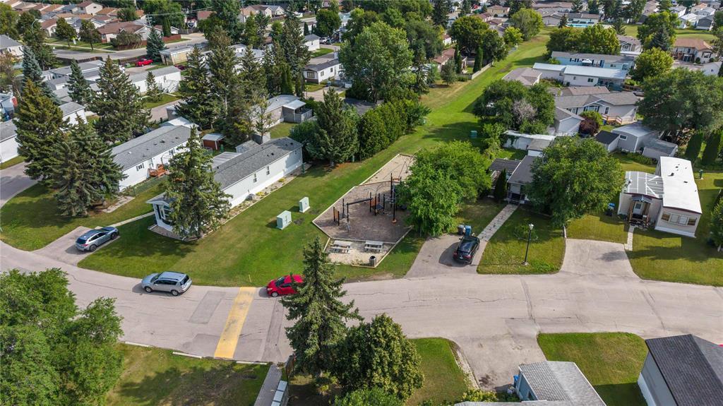 92 Springwood Drive, Winnipeg, Manitoba  R2N 1C1 - Photo 30 - 202620549