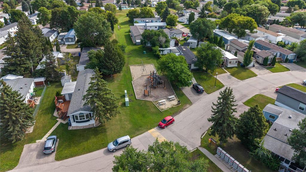 92 Springwood Drive, Winnipeg, Manitoba  R2N 1C1 - Photo 31 - 202620549