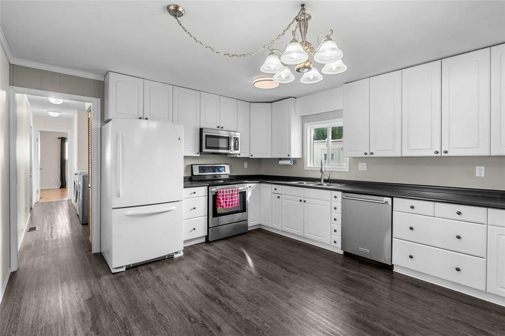 92 Springwood Drive, Winnipeg, Manitoba  R2N 1C1 - Photo 9 - 202620549