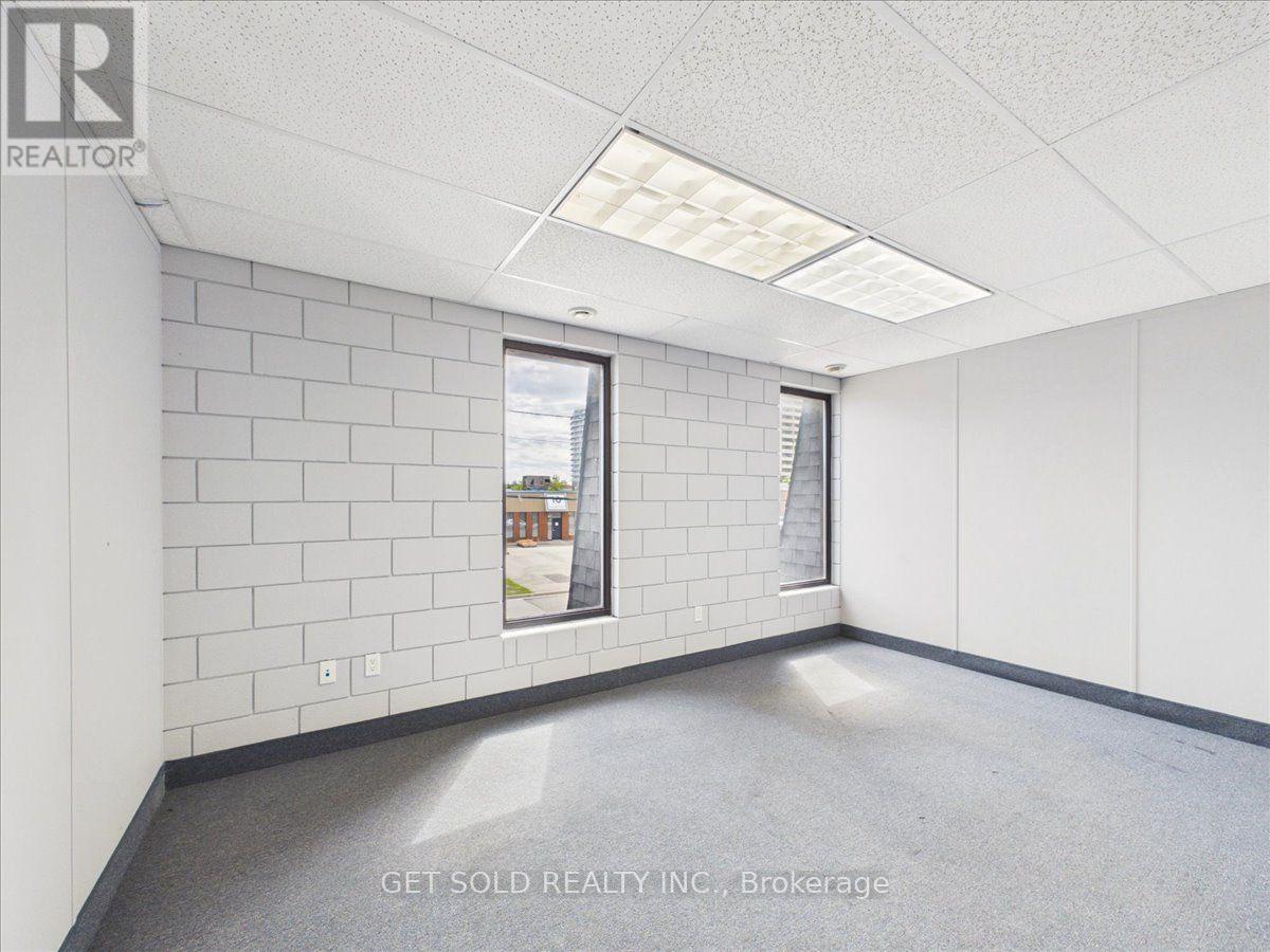 11 Brockley Drive, Hamilton, Ontario  L8E 3C3 - Photo 11 - X13242122
