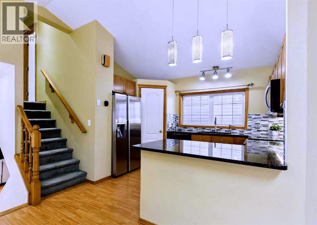 187 Bridlewood Circle Sw, Calgary, Alberta  T2Y 3L2 - Photo 10 - A2336948