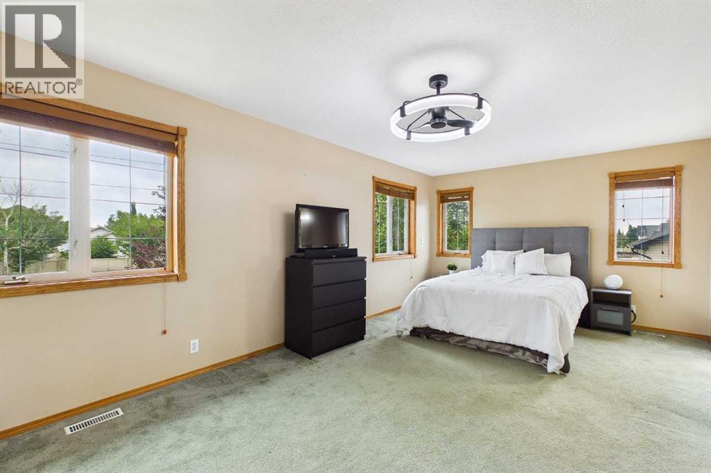 187 Bridlewood Circle Sw, Calgary, Alberta  T2Y 3L2 - Photo 15 - A2336948