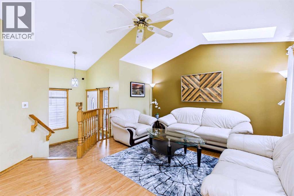 187 Bridlewood Circle Sw, Calgary, Alberta  T2Y 3L2 - Photo 3 - A2336948