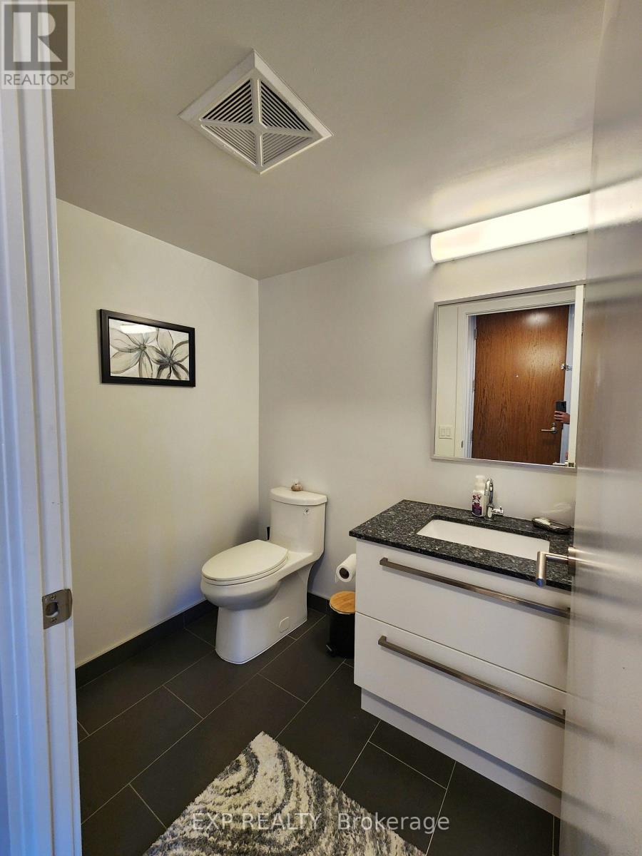 7 - 106 Varna Drive, Toronto, Ontario  M6A 0C8 - Photo 4 - C13689980