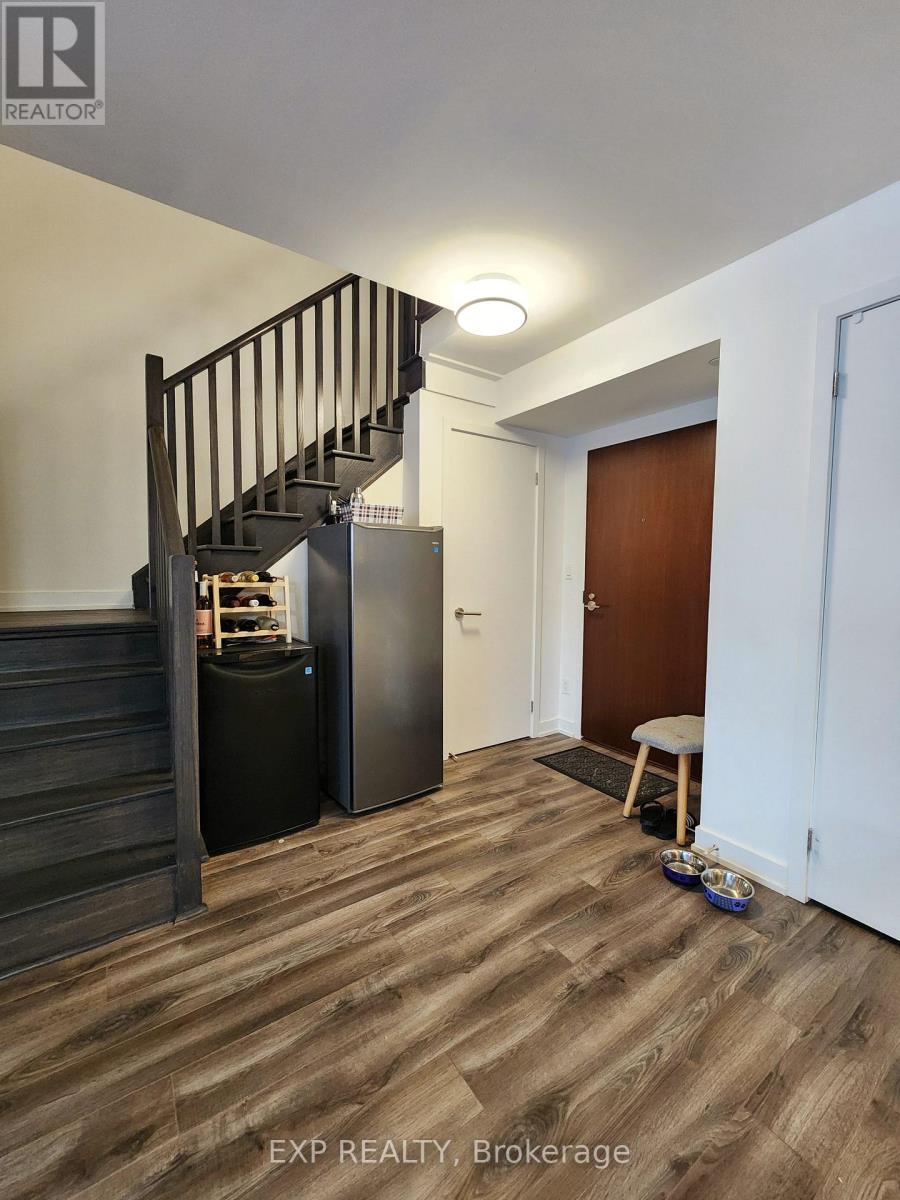 7 - 106 Varna Drive, Toronto, Ontario  M6A 0C8 - Photo 5 - C13689980