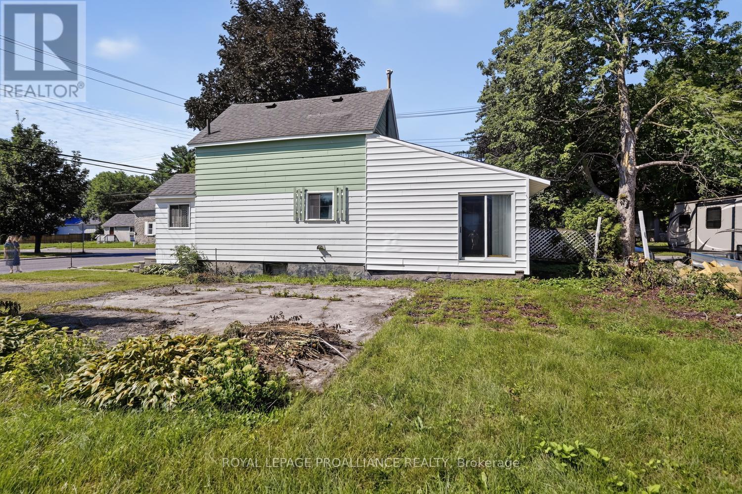 300 Park Street E, Prescott, Ontario  K0E 1T0 - Photo 18 - X13689988