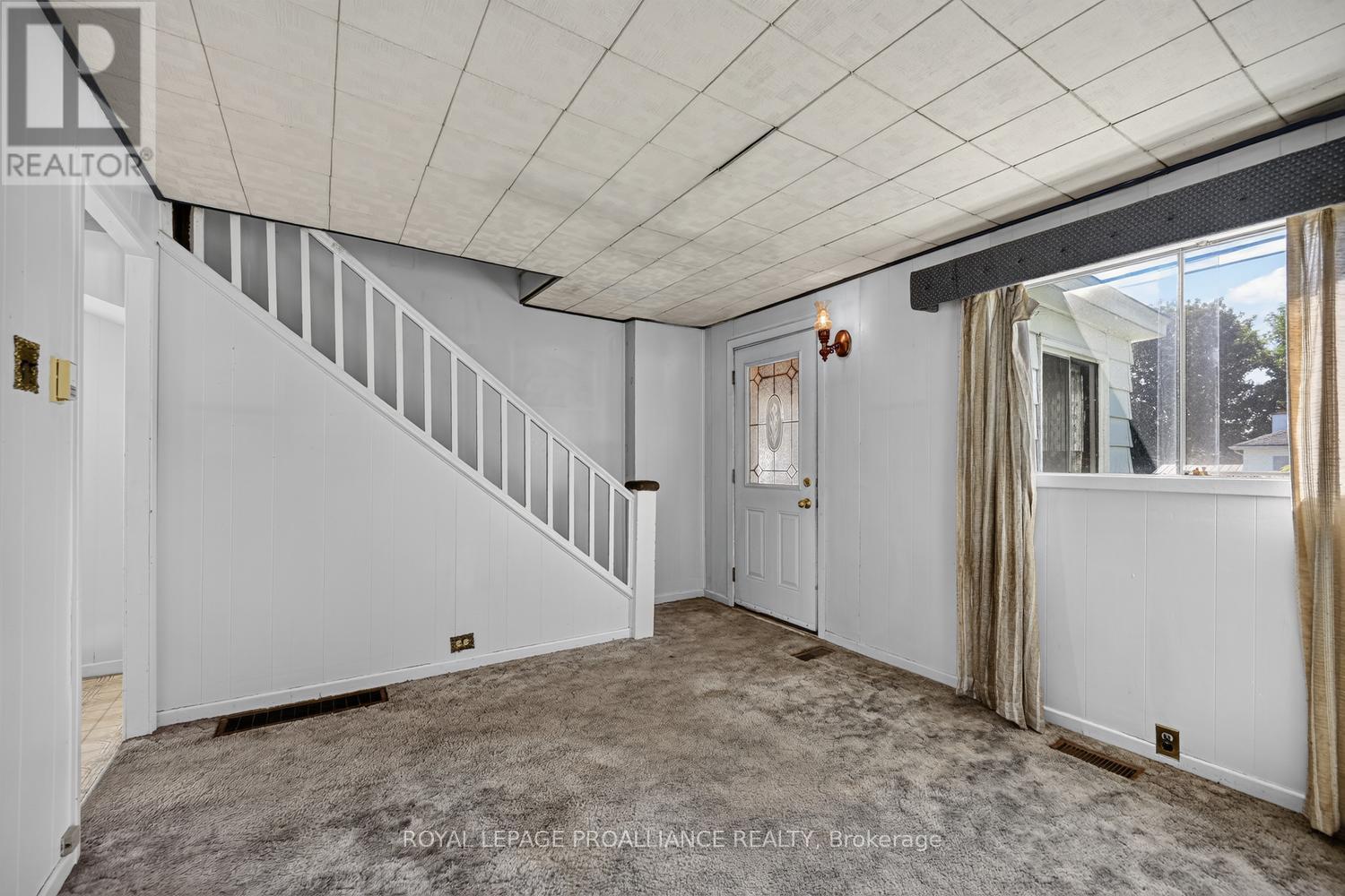 300 Park Street E, Prescott, Ontario  K0E 1T0 - Photo 4 - X13689988