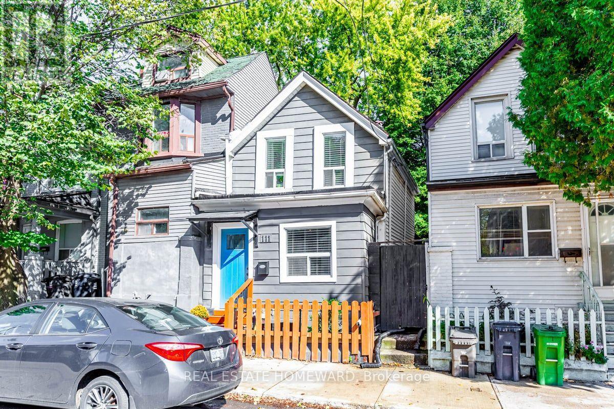 111 JONES AVENUE, Toronto, Ontario