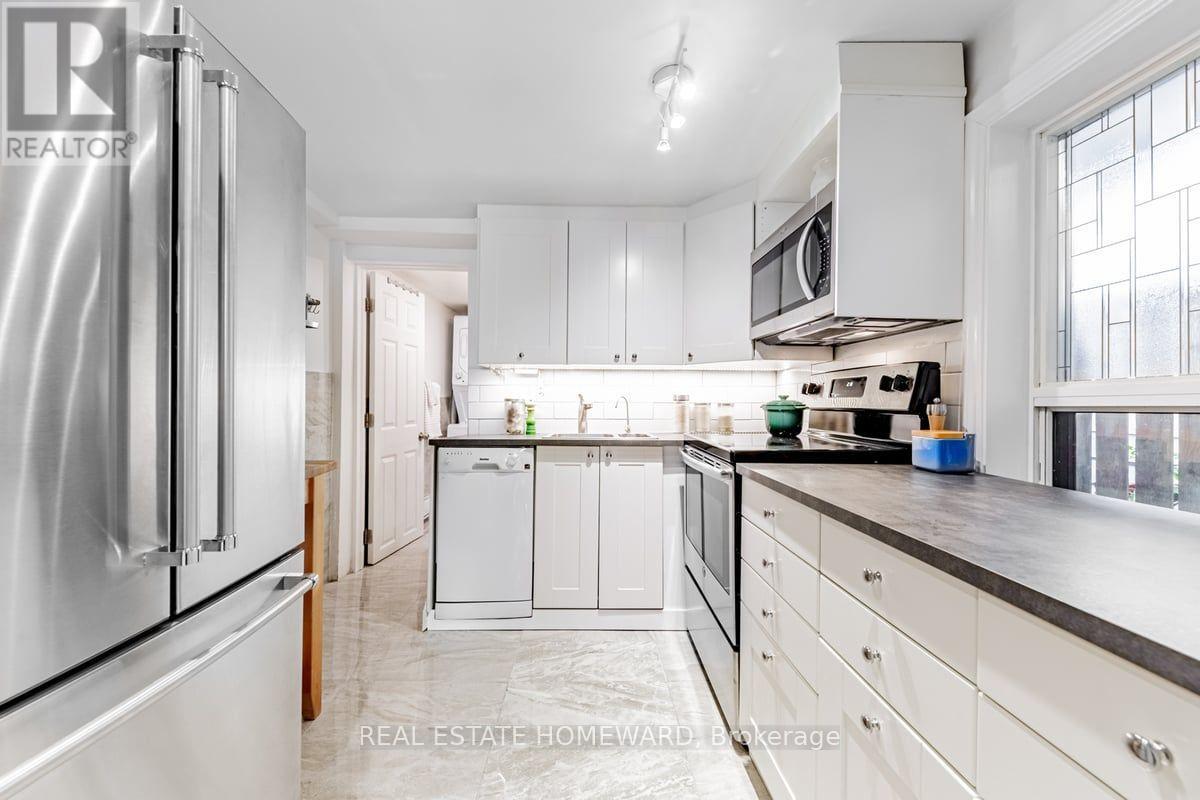 111 Jones Avenue, Toronto, Ontario  M4M 2Z7 - Photo 14 - E13689954