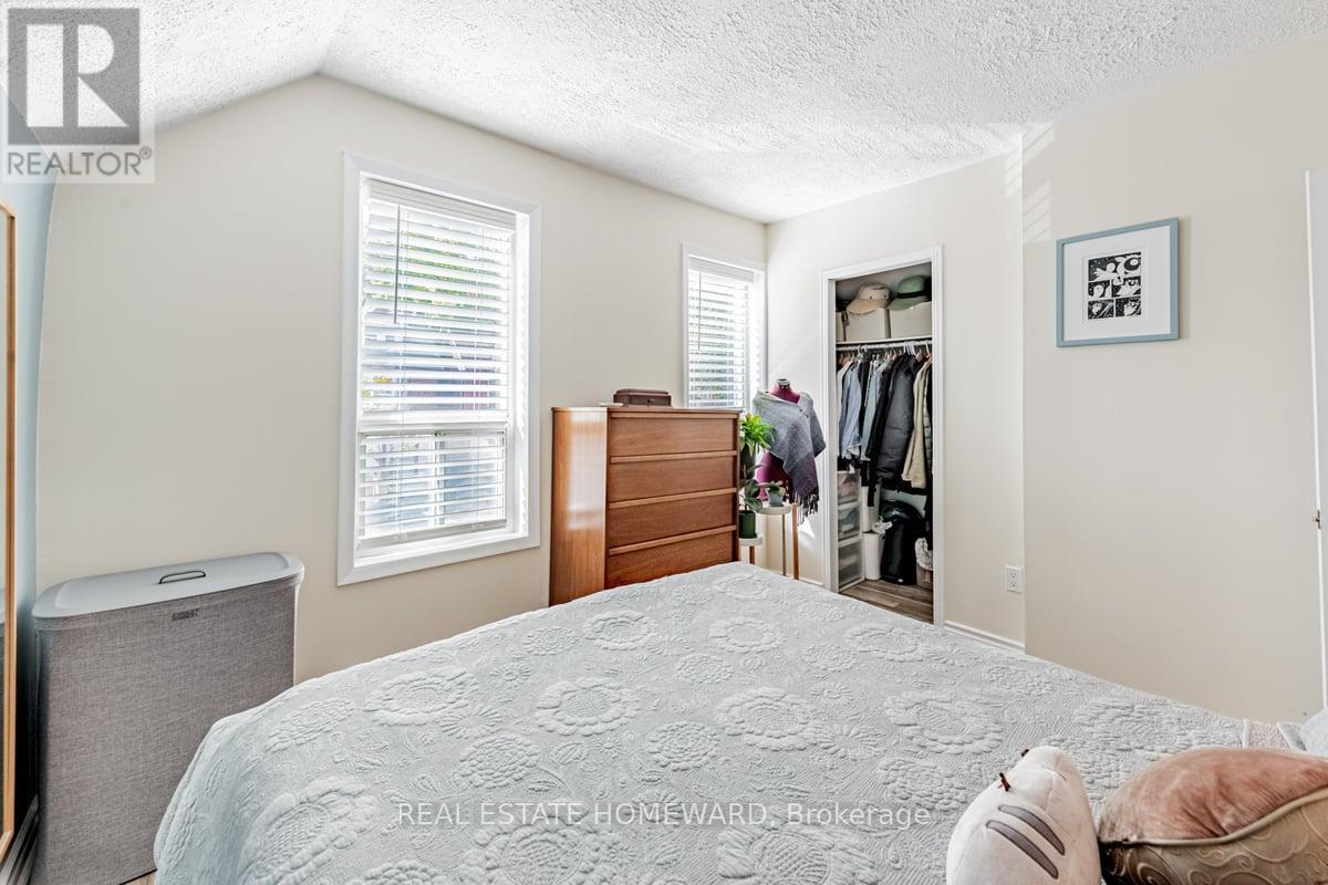 111 Jones Avenue, Toronto, Ontario  M4M 2Z7 - Photo 22 - E13689954
