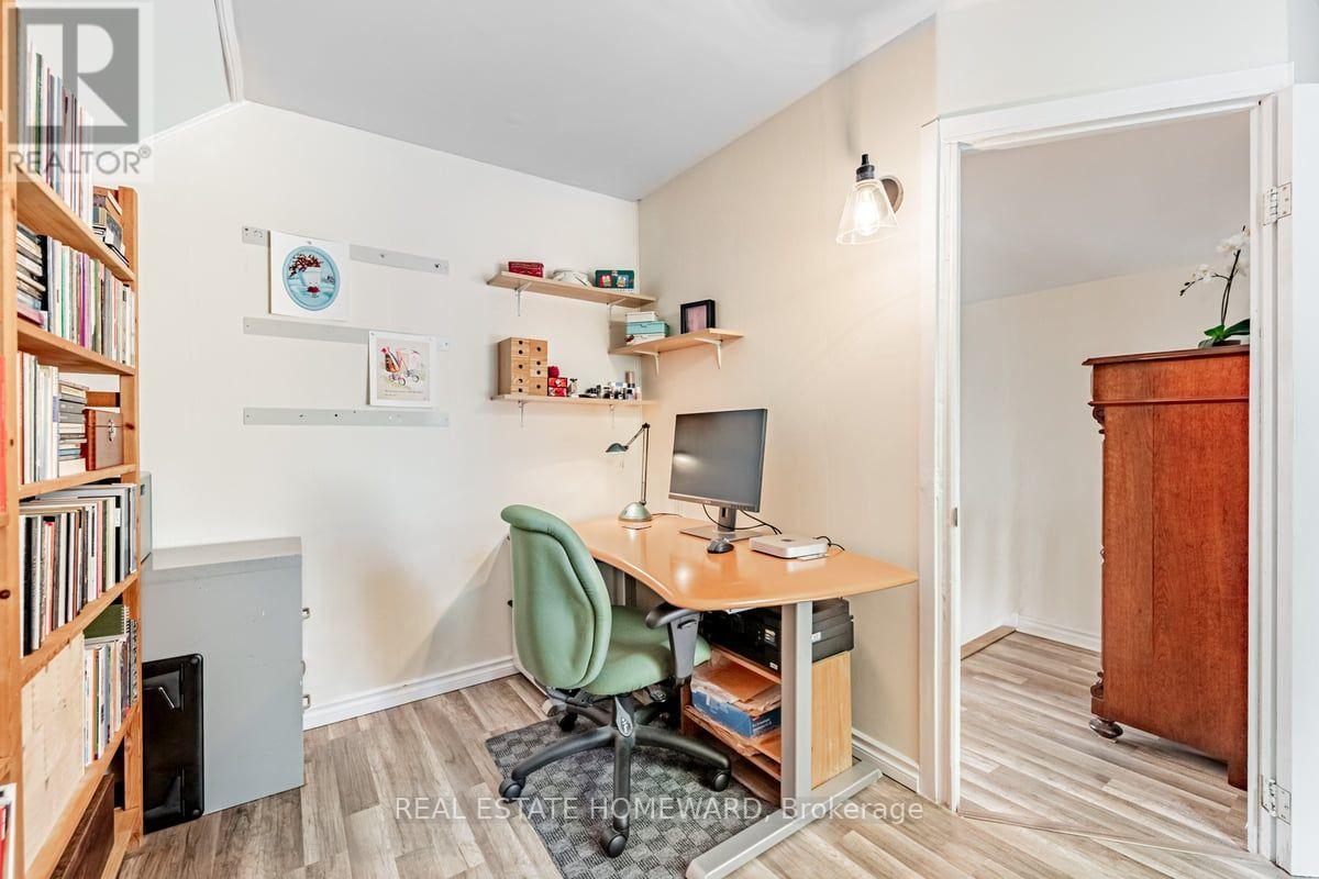 111 Jones Avenue, Toronto, Ontario  M4M 2Z7 - Photo 24 - E13689954