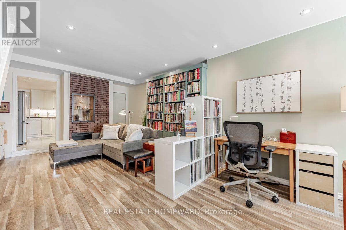 111 Jones Avenue, Toronto, Ontario  M4M 2Z7 - Photo 7 - E13689954