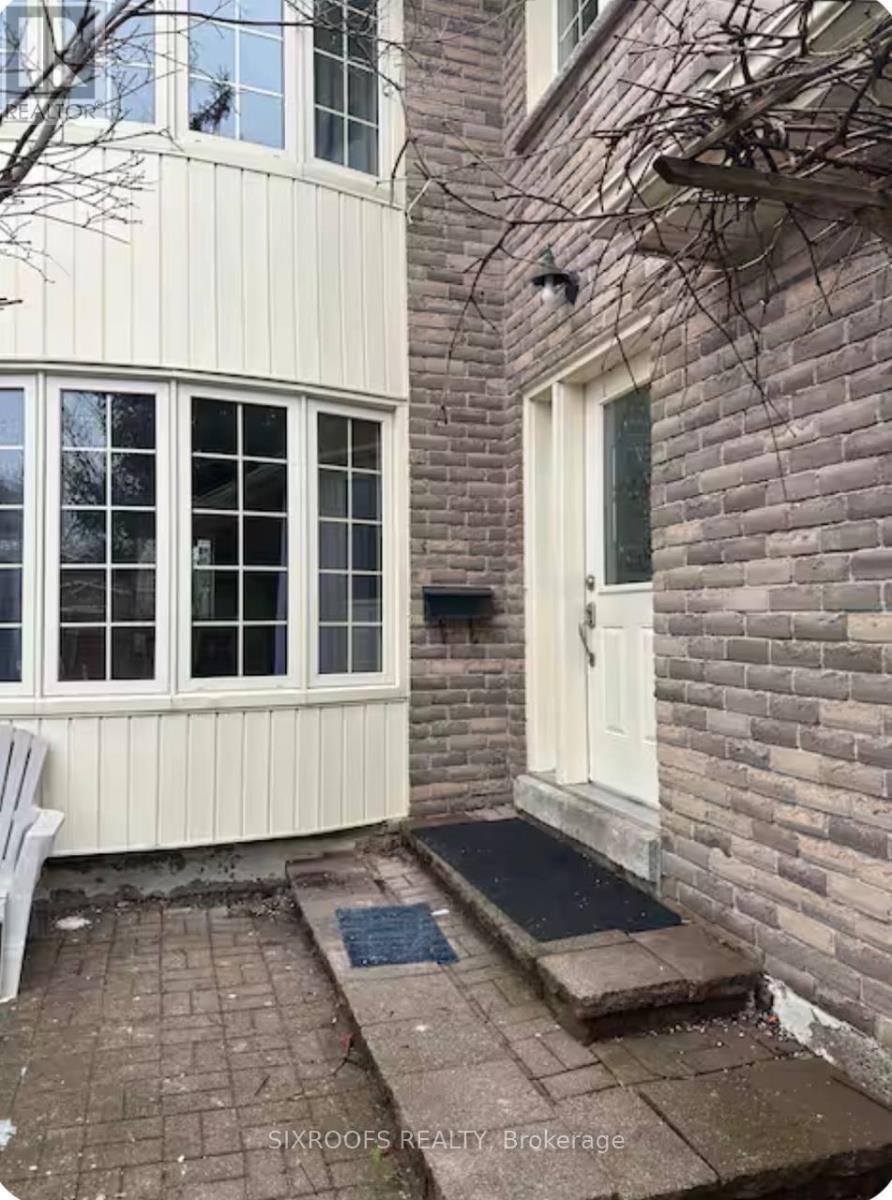 Main - 43 Eleanor Circle, Richmond Hill, Ontario L4C 6K6 - Photo 8 - N13689998